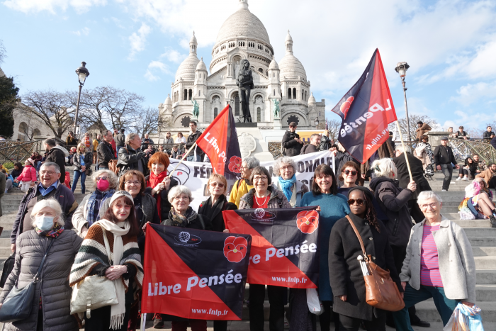 2023-03 Paris Barre Frauen