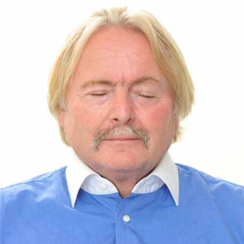 Helmut Debelius